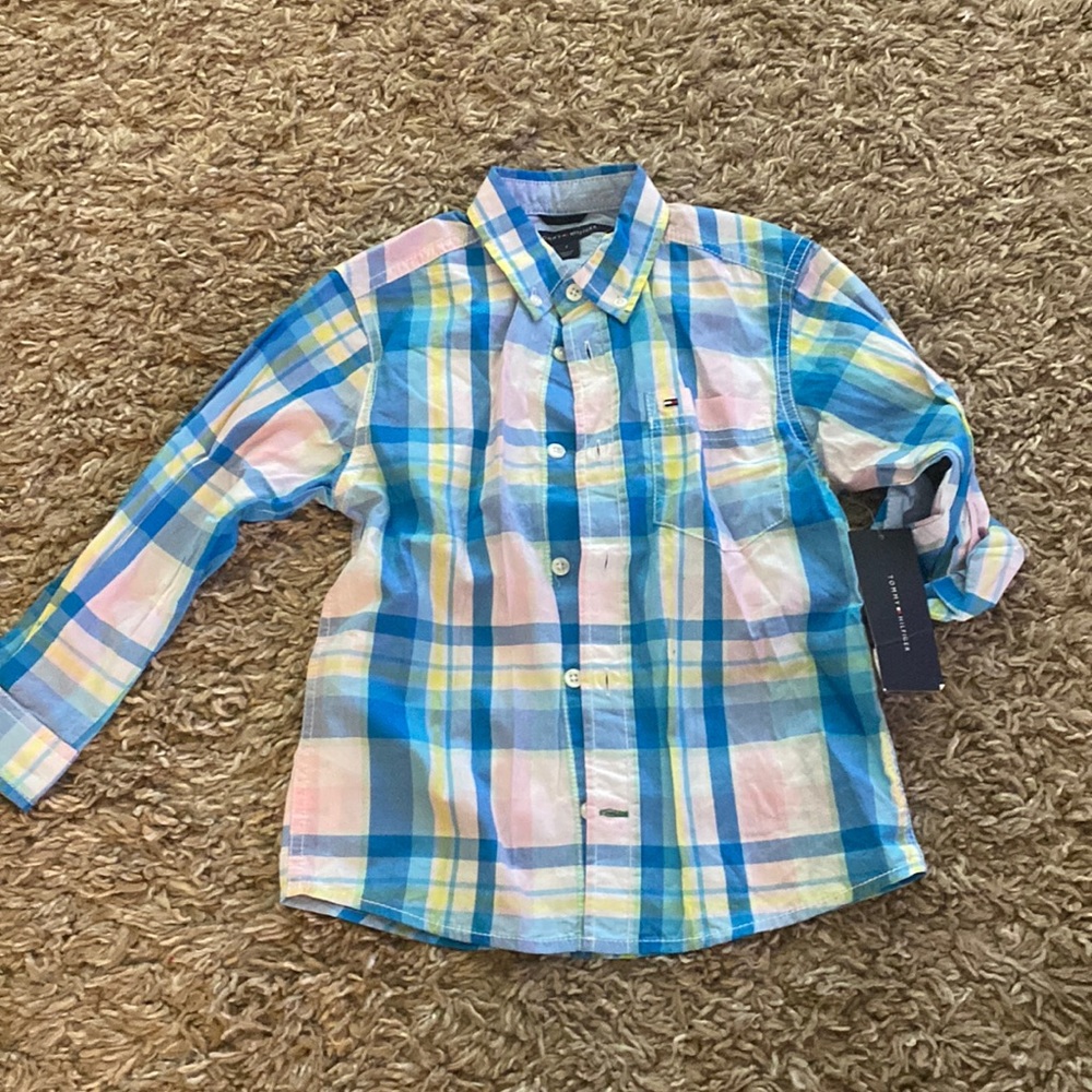 Nwt Tommy hilfiger boys shirt size 4